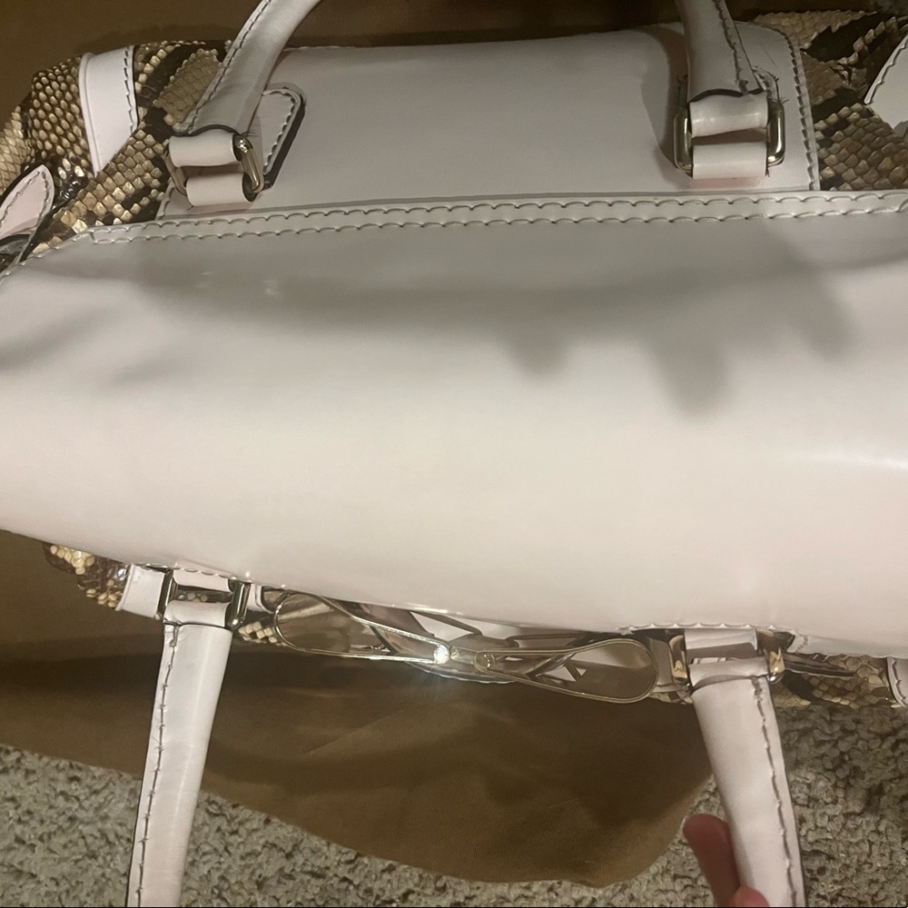 COPY - $4000 Authentic Gucci Dionysus Cruise Limited Edition Python Satchel 18”… - Picture 10 of 16